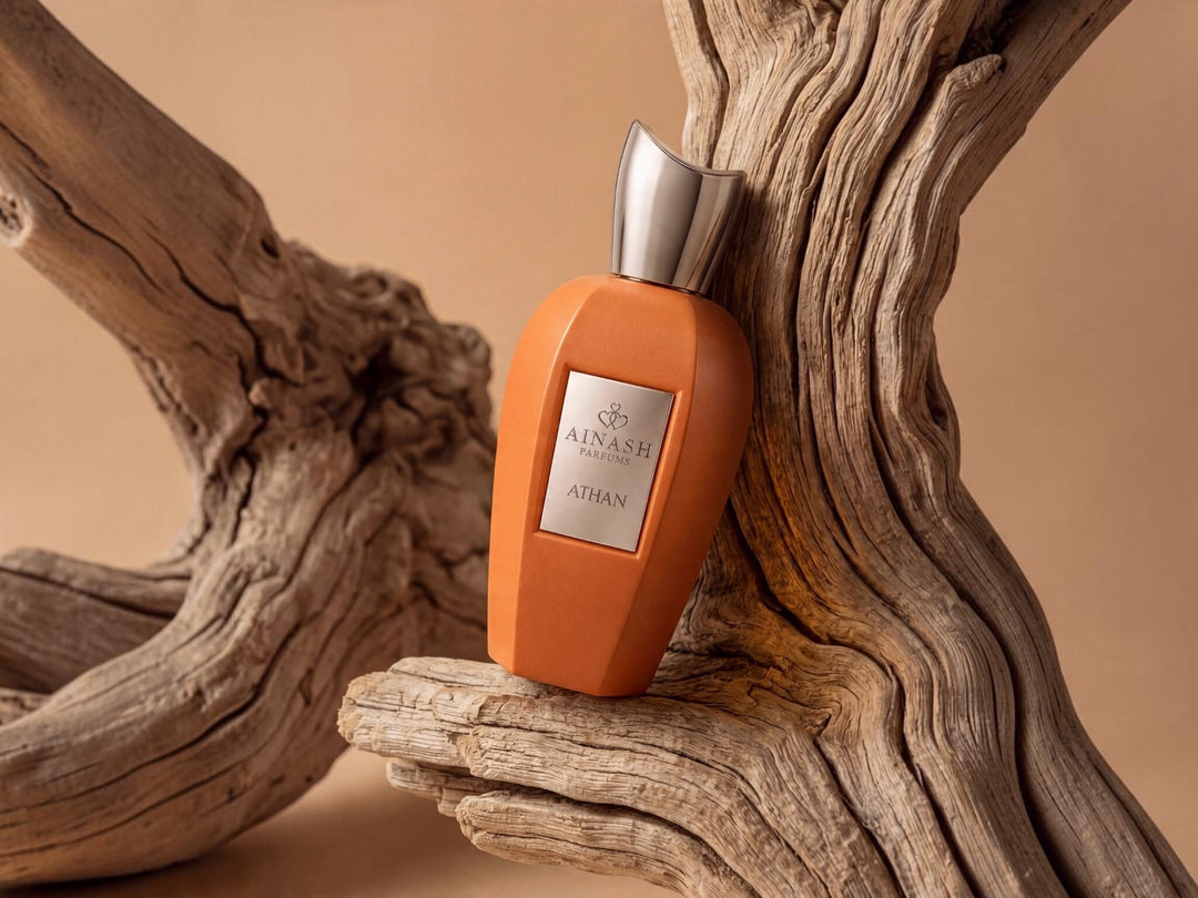 Best Fall & Winter Perfumes: 8 Warm, Cozy Scents to Wear Now